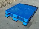 03_greenpallet_liso_3_patines_rack_azul.webp